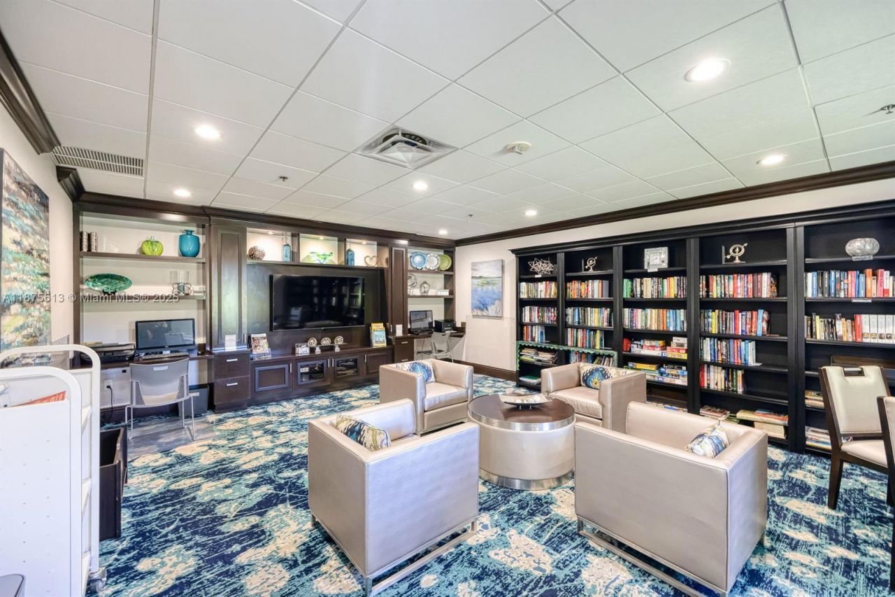 5147 Europa Dr, Unit N, Boynton Beach, FL 33437 Photo