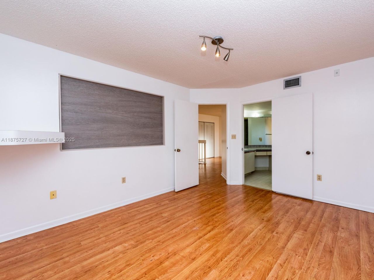 15489 N Miami Lakeway N, Unit 202-3, Miami Lakes, FL 33014 Photo