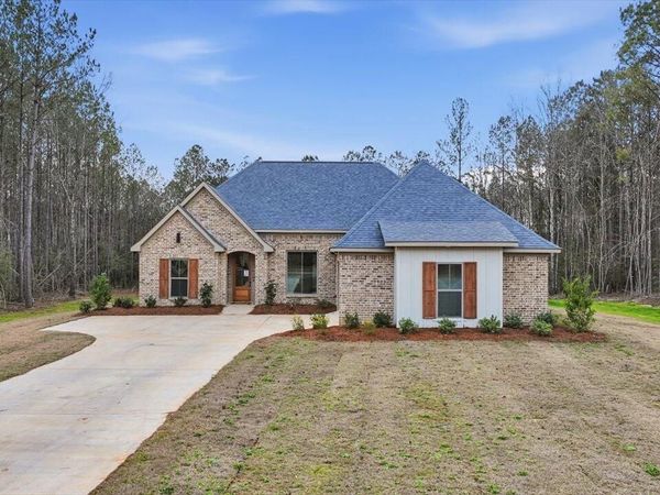 143 Ashwood Lane, Mendenhall, MS 39114