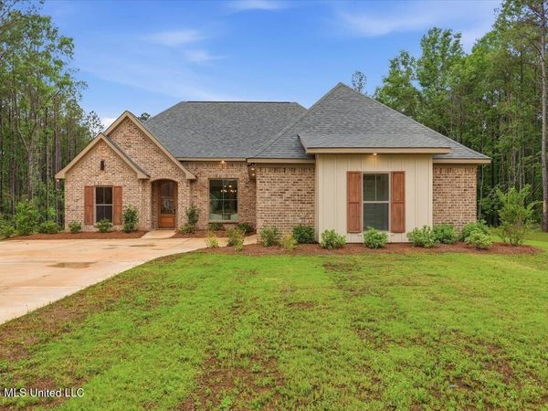 143 Ashwood Lane, Mendenhall, MS 39114
