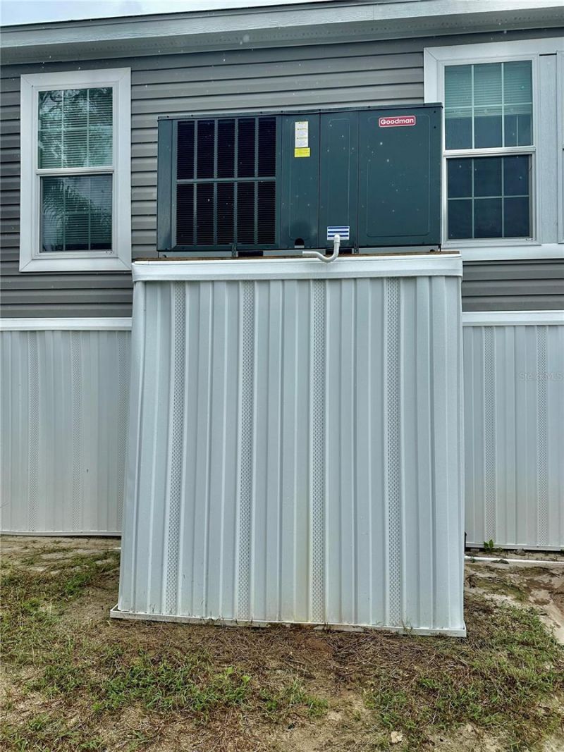 55744 Holiday Circle, Astor, FL 32102 Photo