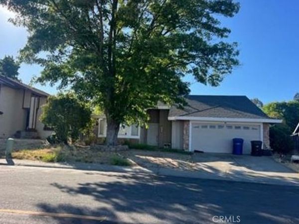 3812 Blackfoot Way, Antelope, CA 95843