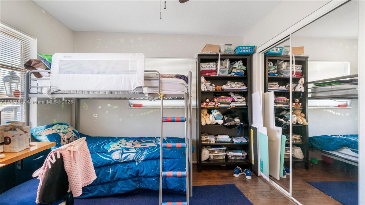 9404 NW 70th Pl, Tamarac, FL 33321 Photo