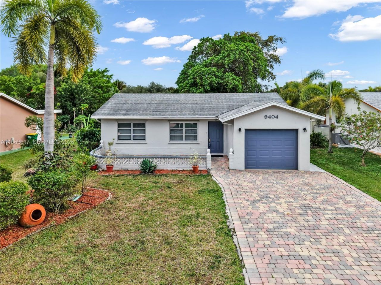 9404 NW 70th Pl, Tamarac, FL 33321 Photo