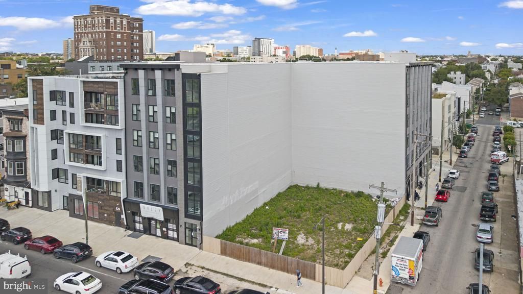 619 W Girard Avenue, Philadelphia, PA 19123 Main Photo