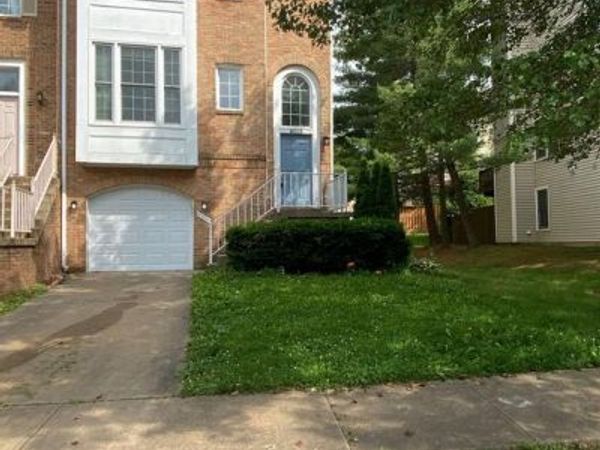 8013 HILLIARD DRIVE, MANASSAS, VA 20109
