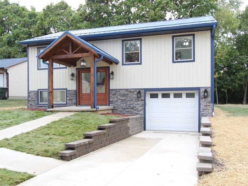 2683 Club House Drive, Columbus, OH 43211 Photo 2