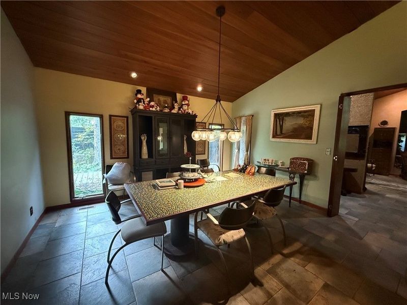 2826 Yellow Creek, Akron, OH 44333 Photo 7