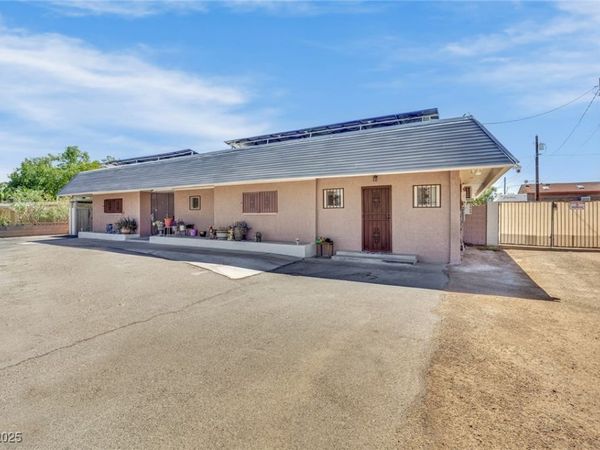 5807 Madre Mesa Drive, Las Vegas, NV 89108