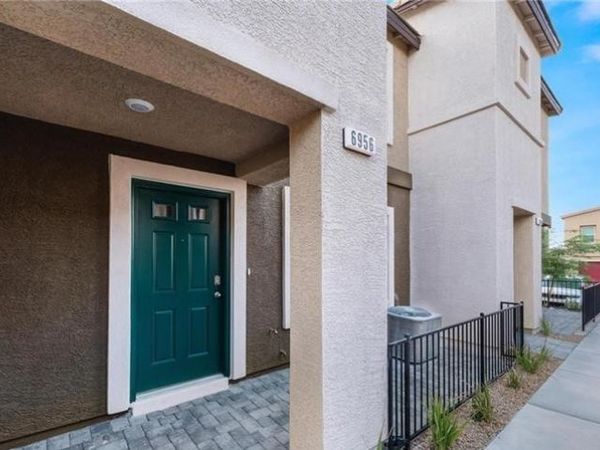 6956 Honor Hill Street, Las Vegas, NV 89166