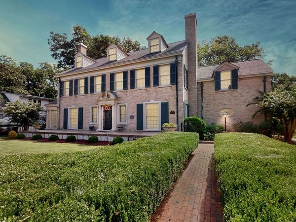 505 Walnut St., Paris, TN 38242