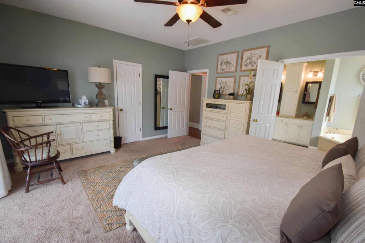 128 Cove Court  Photo 33