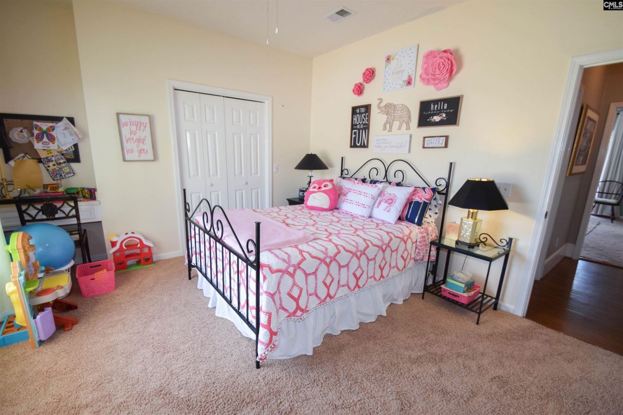 128 Cove Court  Photo 39