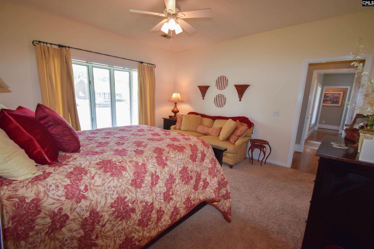 128 Cove Court  Photo 44