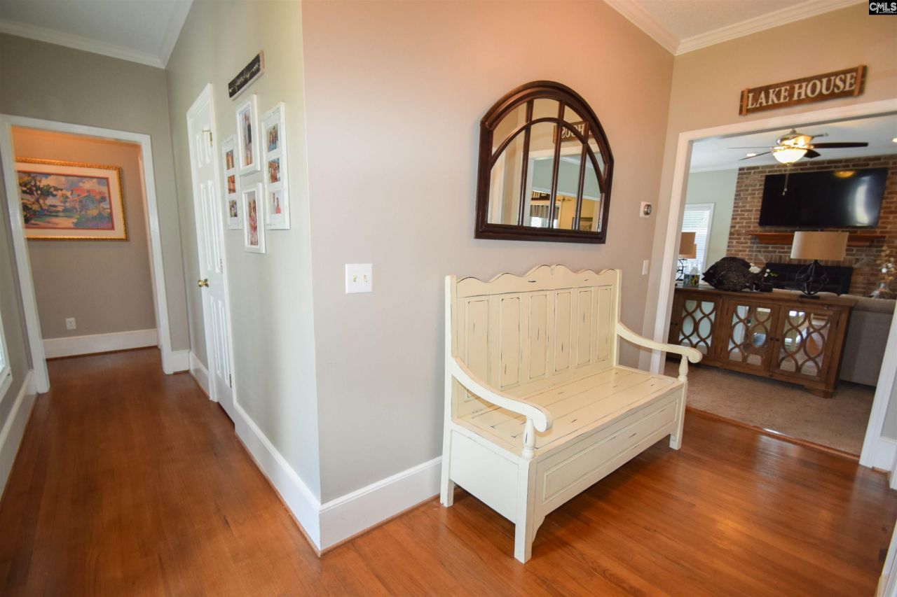 128 Cove Court  Photo 6