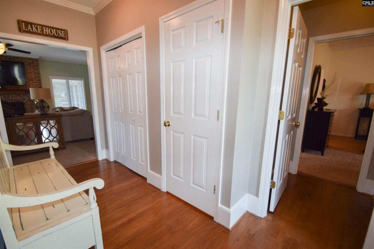 128 Cove Court  Photo 7