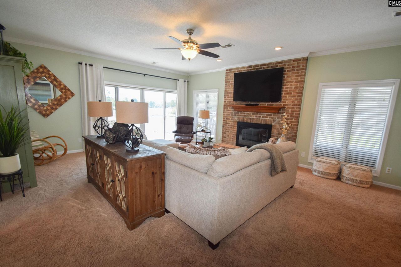 128 Cove Court  Photo 9