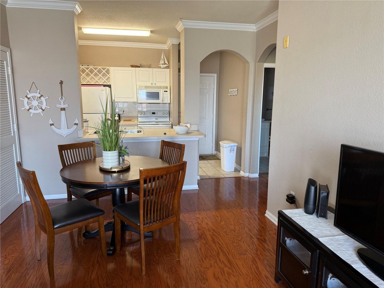 1216 S Missouri Avenue, Unit 406, Clearwater, FL 33756 Photo