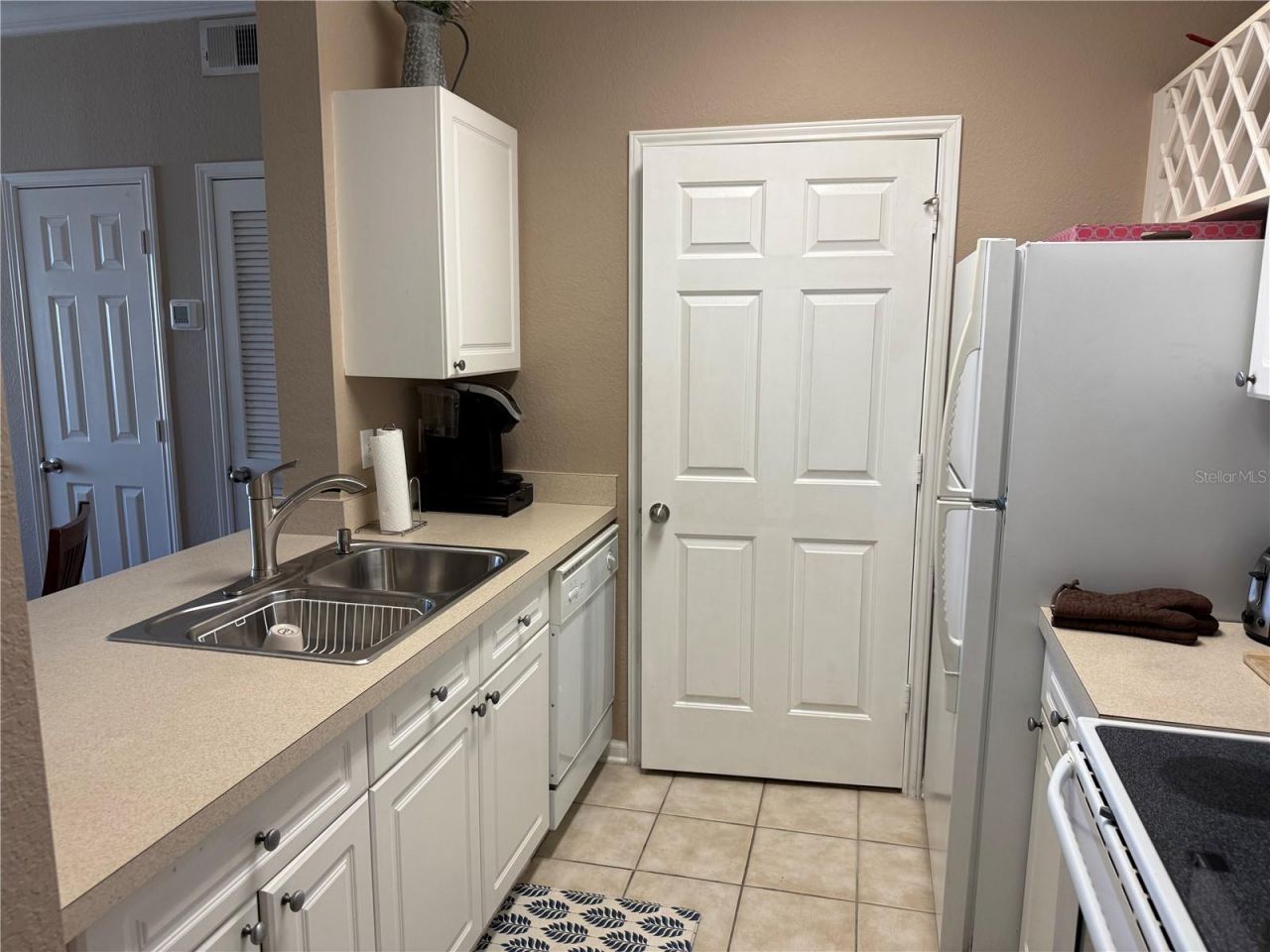 1216 S Missouri Avenue, Unit 406, Clearwater, FL 33756 Photo