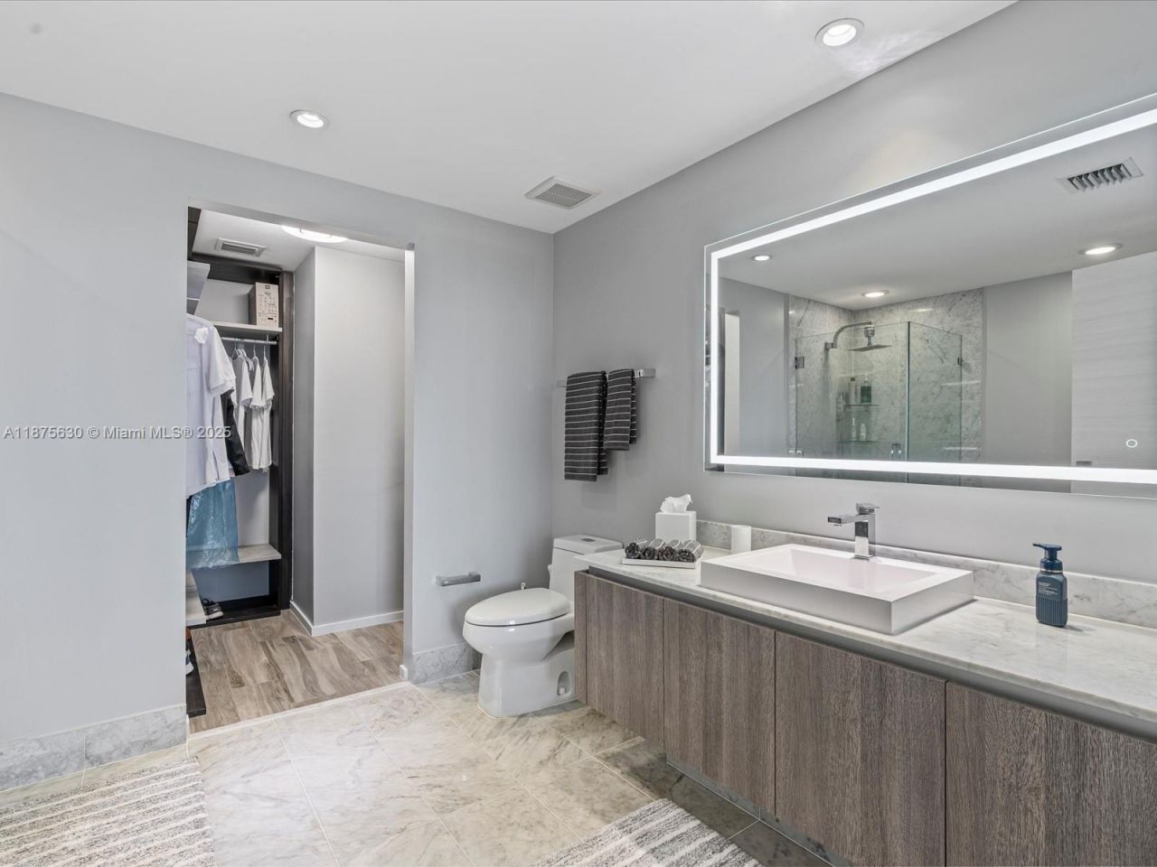 801 S Miami Ave, Unit 4402, Miami, FL 33130 Photo