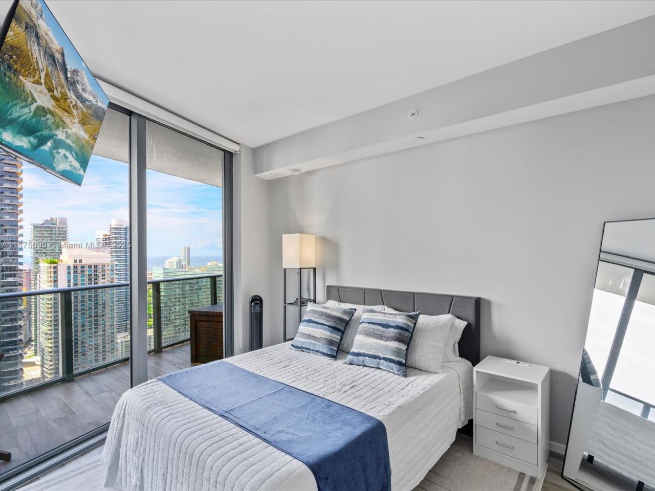 801 S Miami Ave, Unit 4402, Miami, FL 33130 Photo