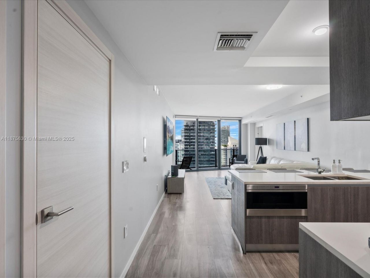 801 S Miami Ave, Unit 4402, Miami, FL 33130 Photo