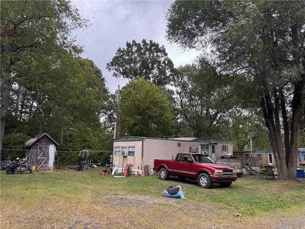 107 Meadowlark Ln, Bruin, PA 16022