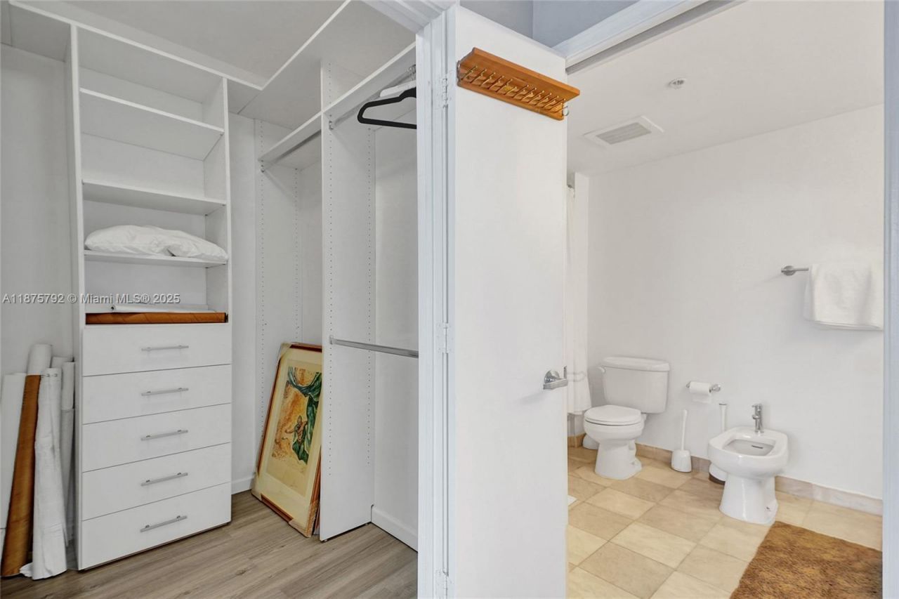 601 NE 36th St, Unit 2703, Miami, FL 33137 Photo