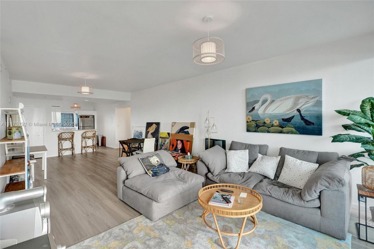 601 NE 36th St, Unit 2703, Miami, FL 33137 Photo