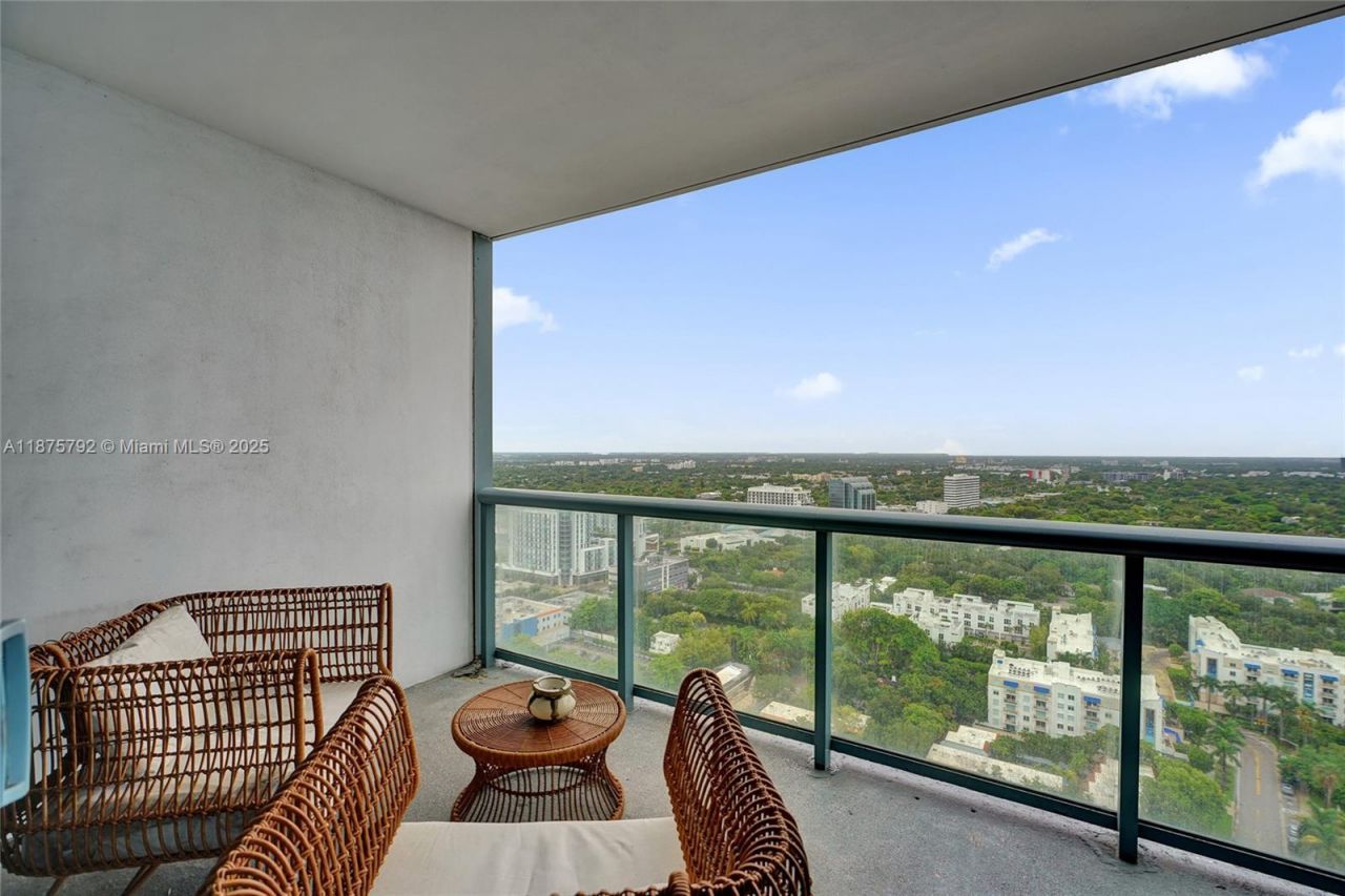 601 NE 36th St, Unit 2703, Miami, FL 33137 Photo