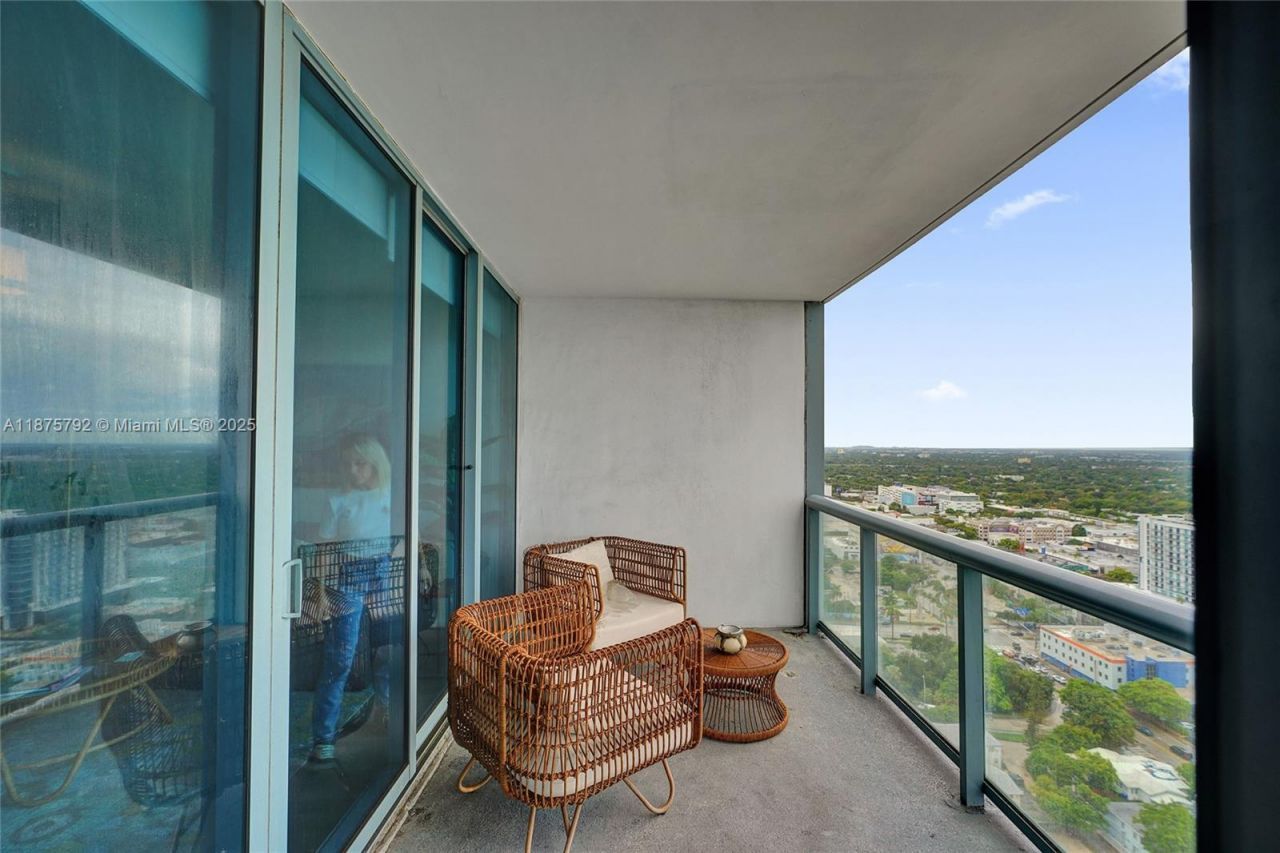 601 NE 36th St, Unit 2703, Miami, FL 33137 Photo