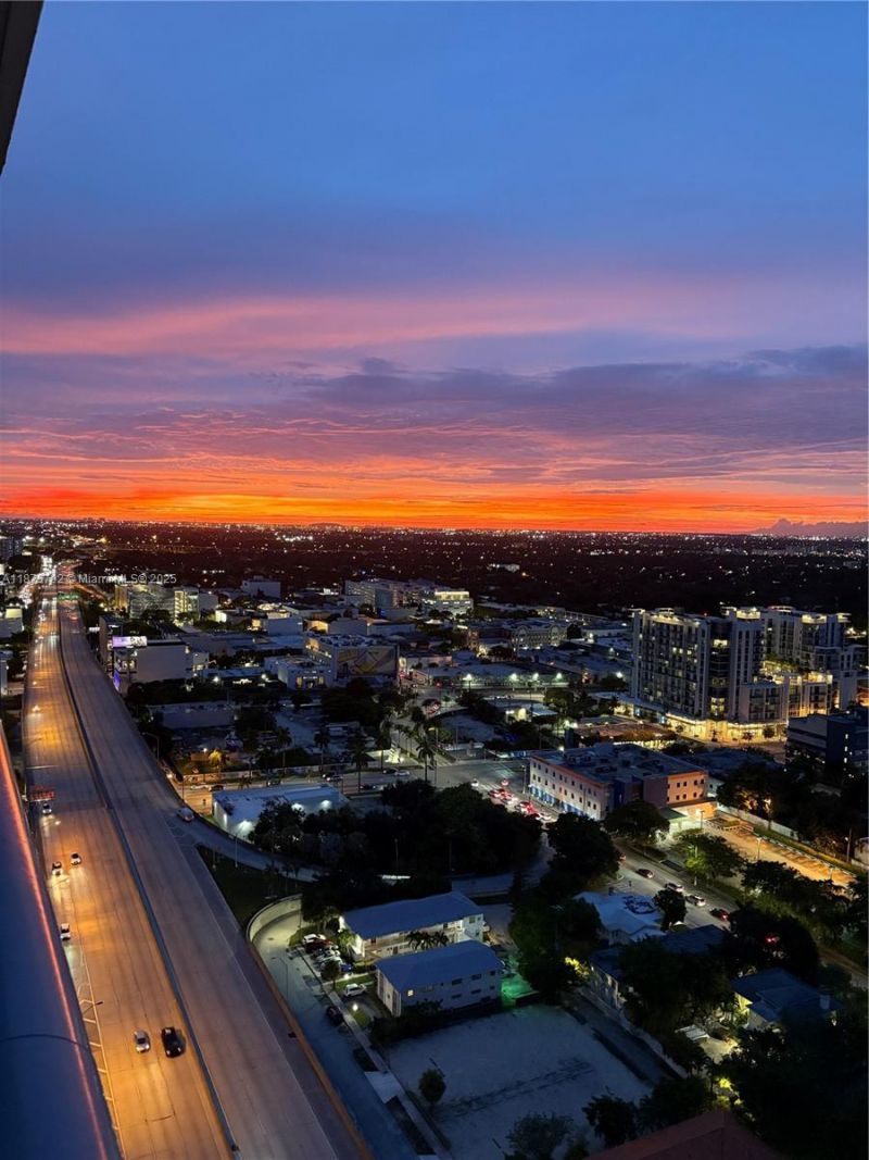 601 NE 36th St, Unit 2703, Miami, FL 33137 Photo