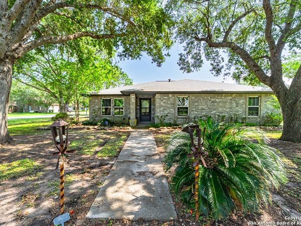 1206 Johnson, Woodsboro, TX 78393