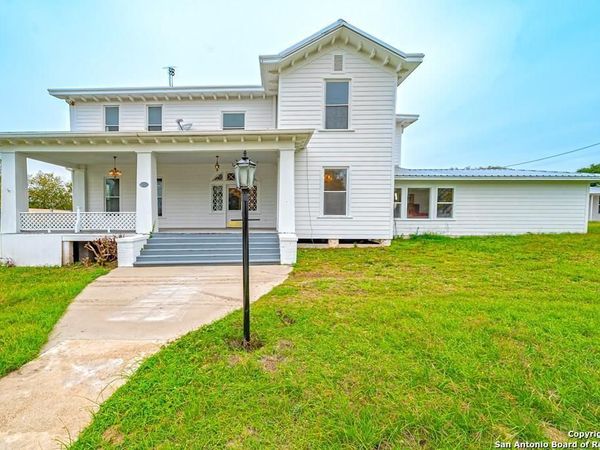 519 E Fm 623, Pettus, TX 78146