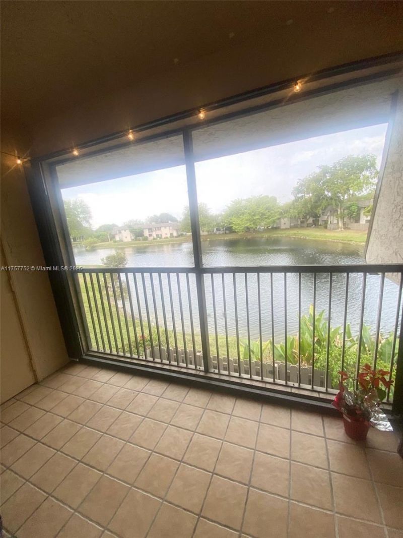 3613 NW 94th Ave, Unit 7F, Sunrise, FL 33351 Photo