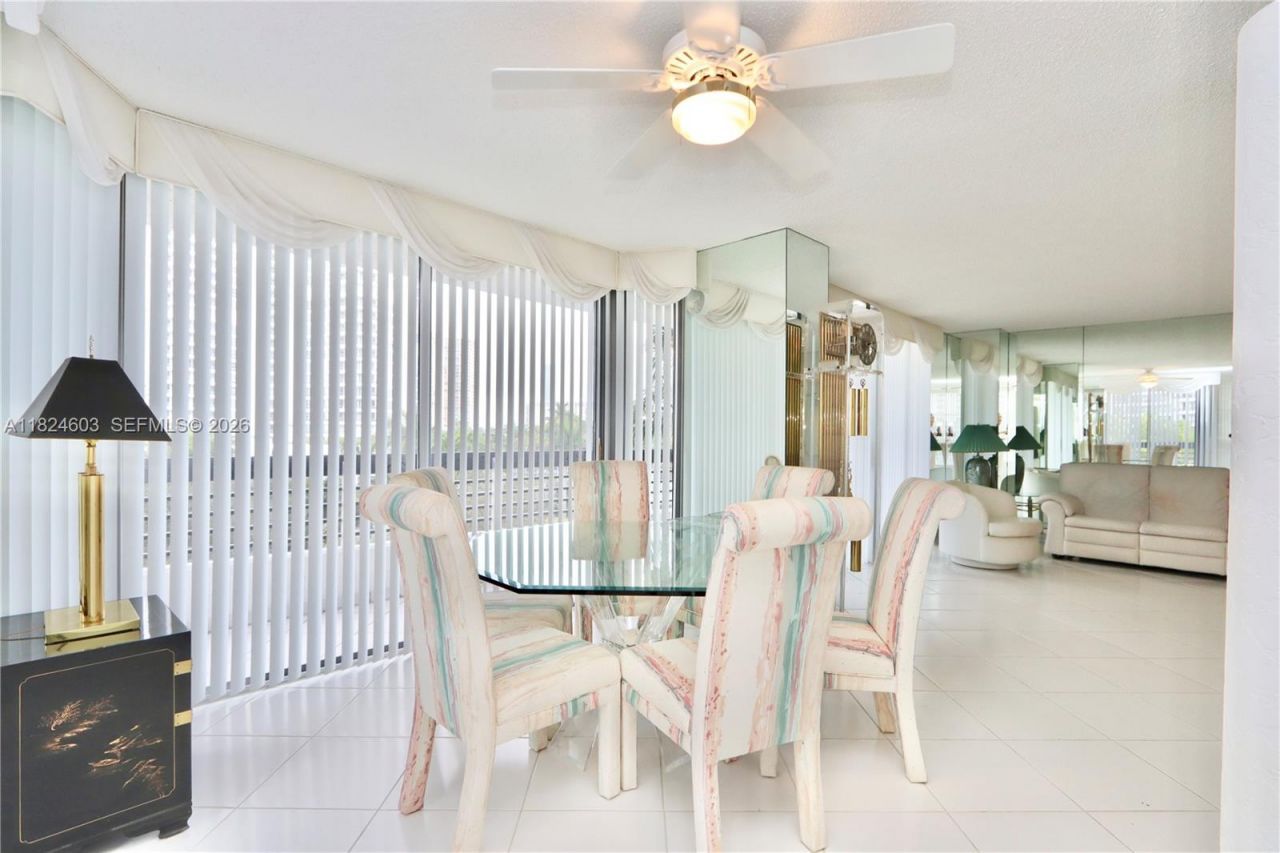 3530 Mystic Pointe Dr, Unit 506, Aventura, FL 33180 Photo