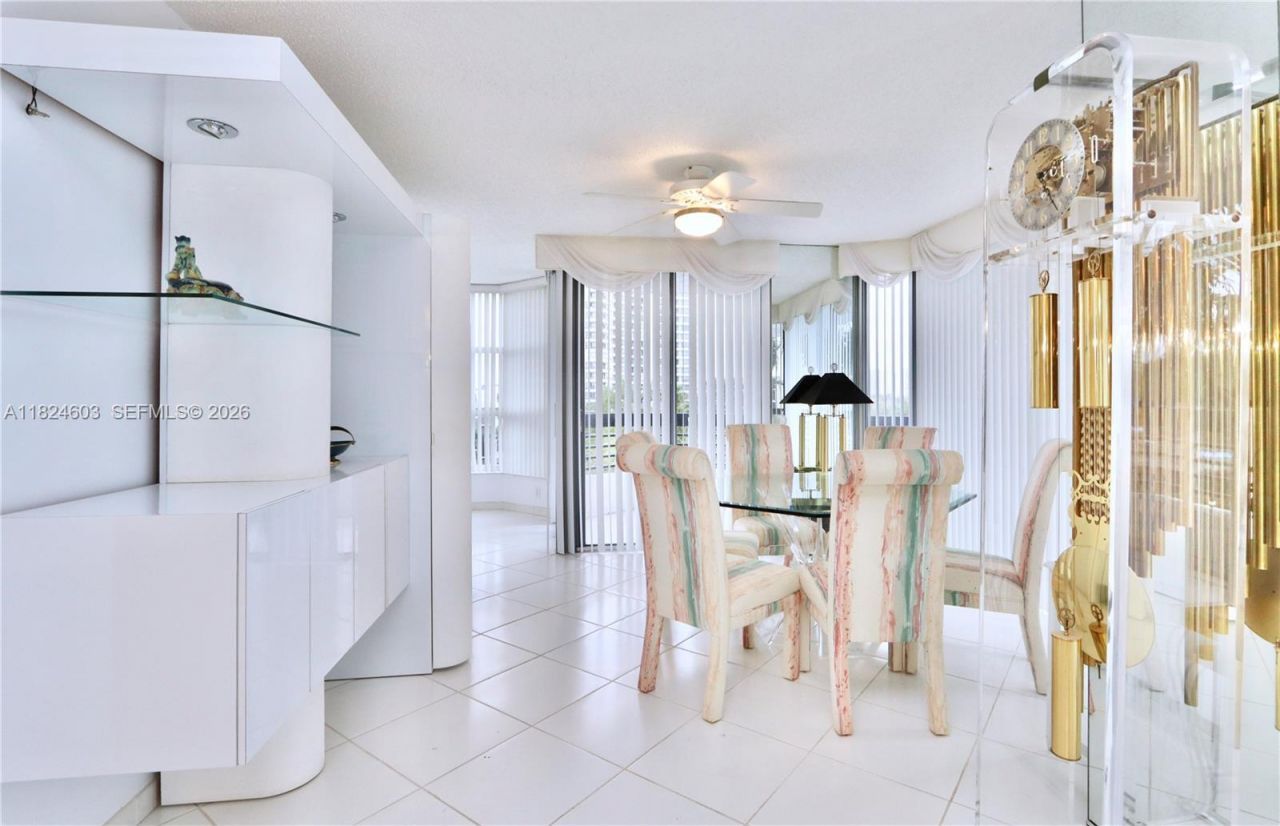 3530 Mystic Pointe Dr, Unit 506, Aventura, FL 33180 Photo
