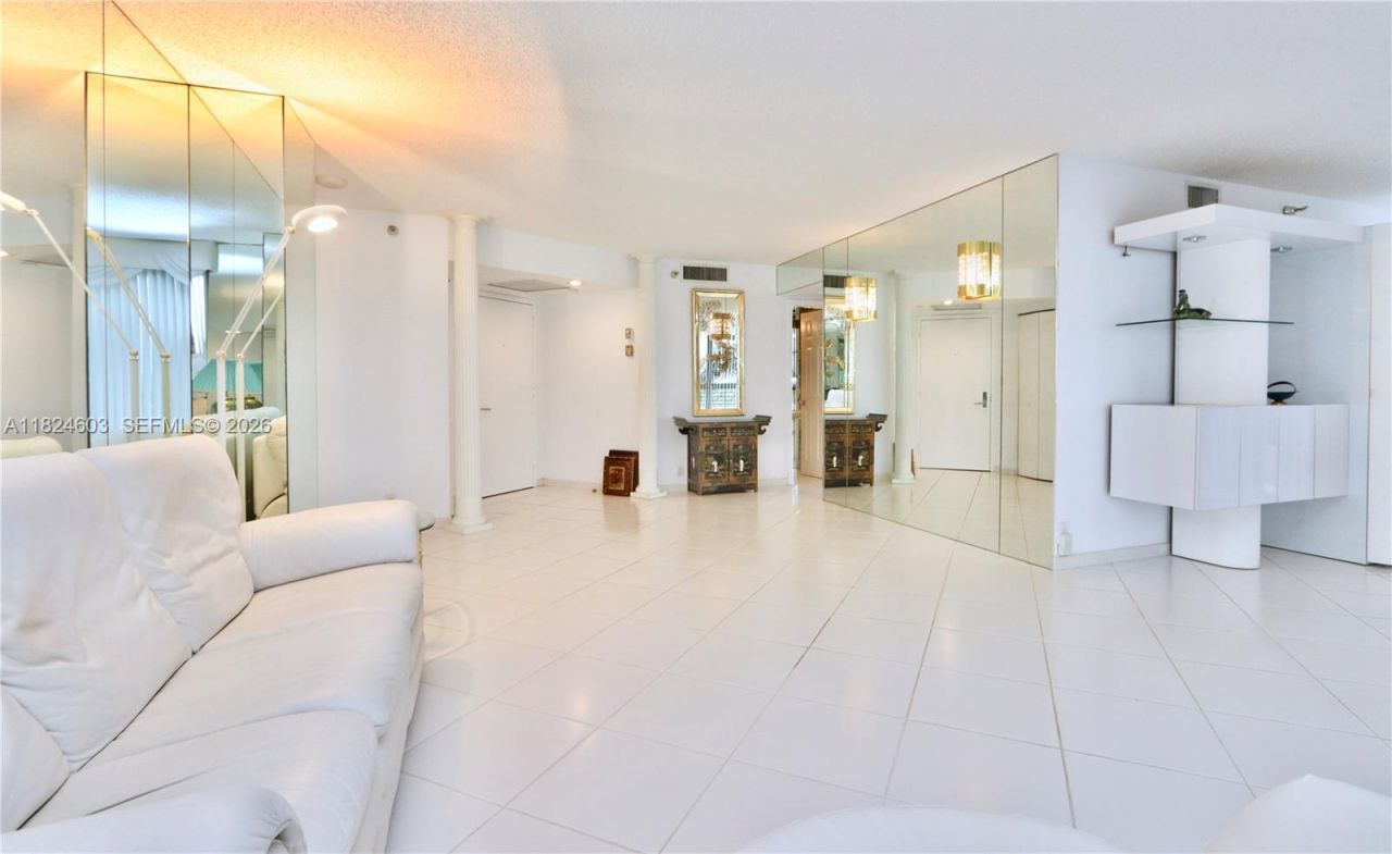 3530 Mystic Pointe Dr, Unit 506, Aventura, FL 33180 Photo
