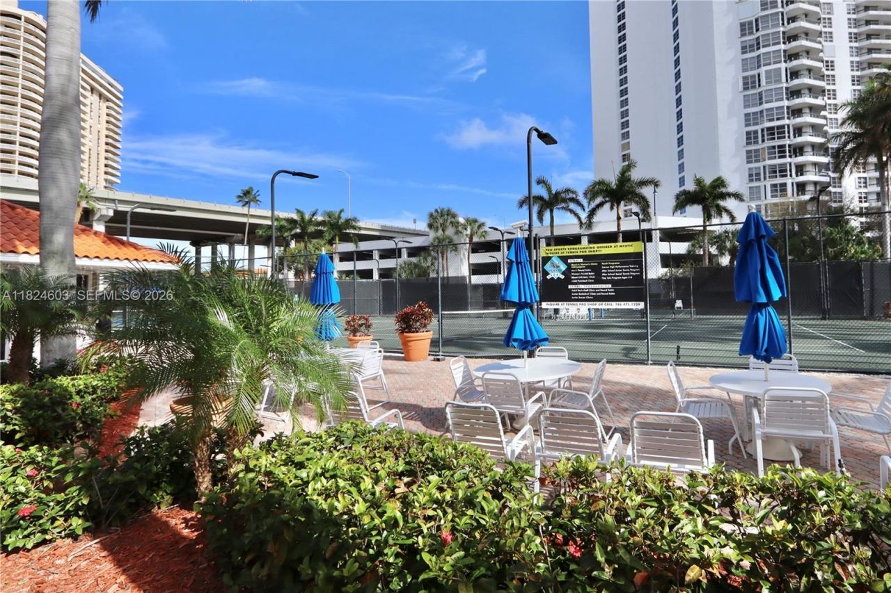 3530 Mystic Pointe Dr, Unit 506, Aventura, FL 33180 Photo