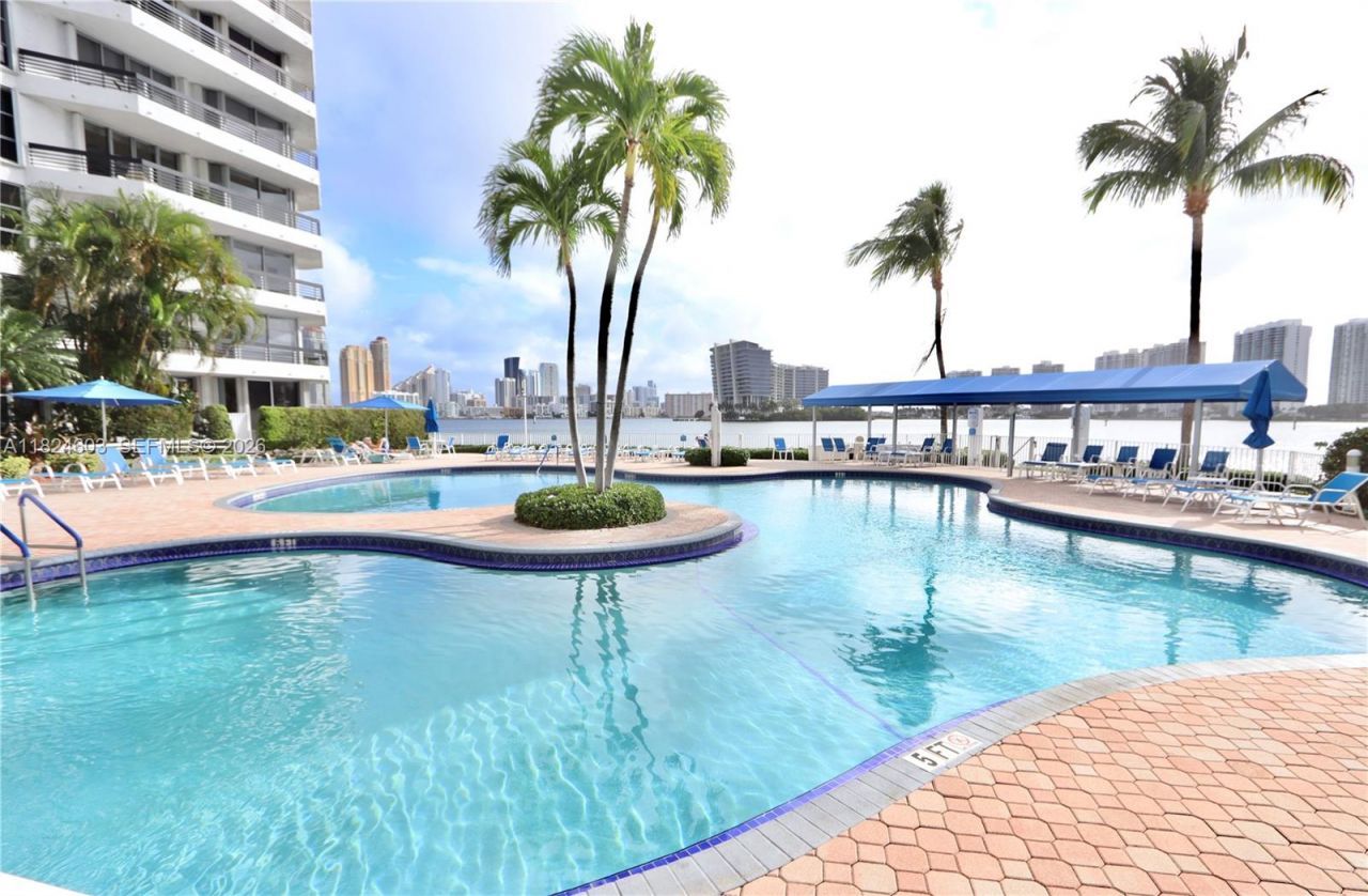 3530 Mystic Pointe Dr, Unit 506, Aventura, FL 33180 Photo