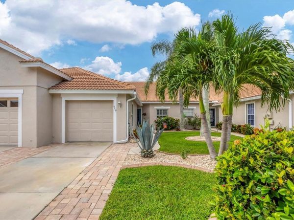 640 BACK NINE DRIVE, VENICE, FL 34285