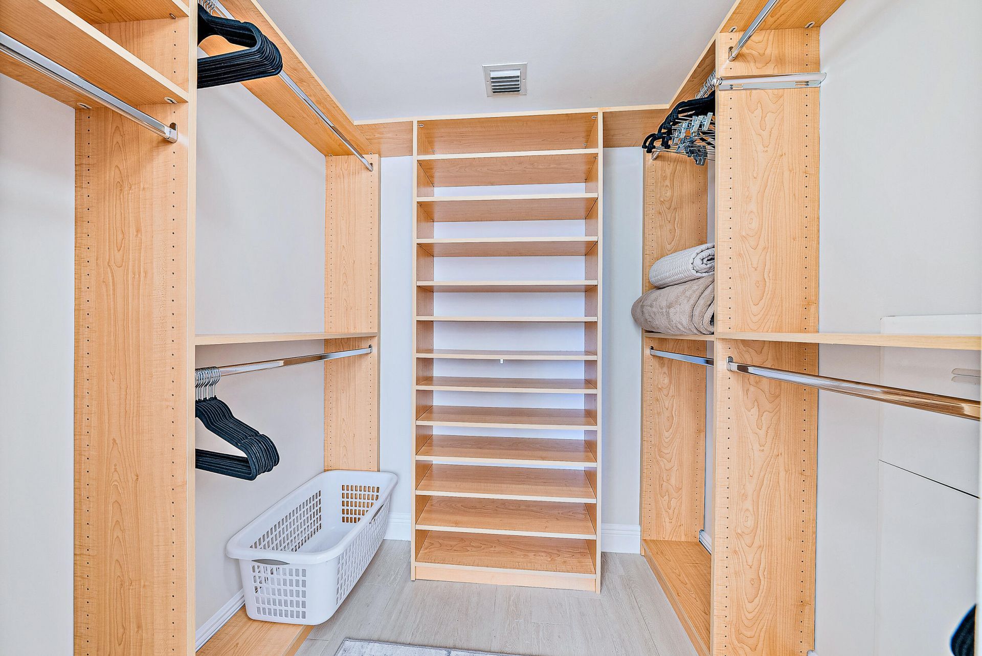 550 Okeechobee Boulevard, Unit 1615, West Palm Beach, FL 33401 Photo