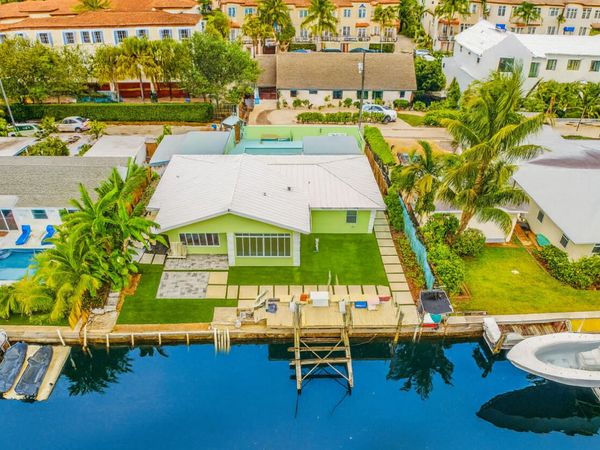 810 Bamboo Lane, Delray Beach, FL 33483