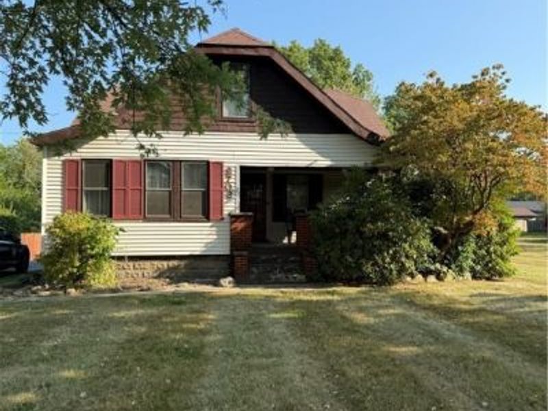 8703 E Market Street, Howland, OH 44484 Photo 1