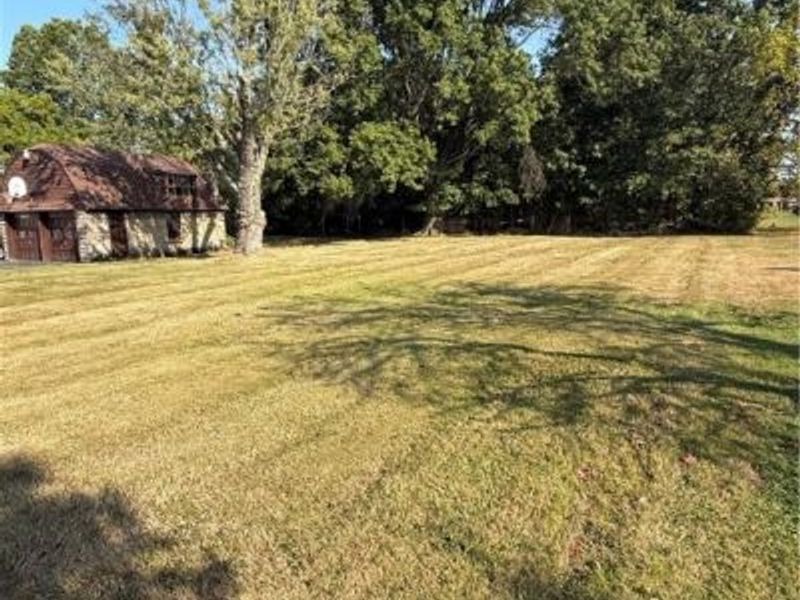 8703 E Market Street, Howland, OH 44484 Photo 18