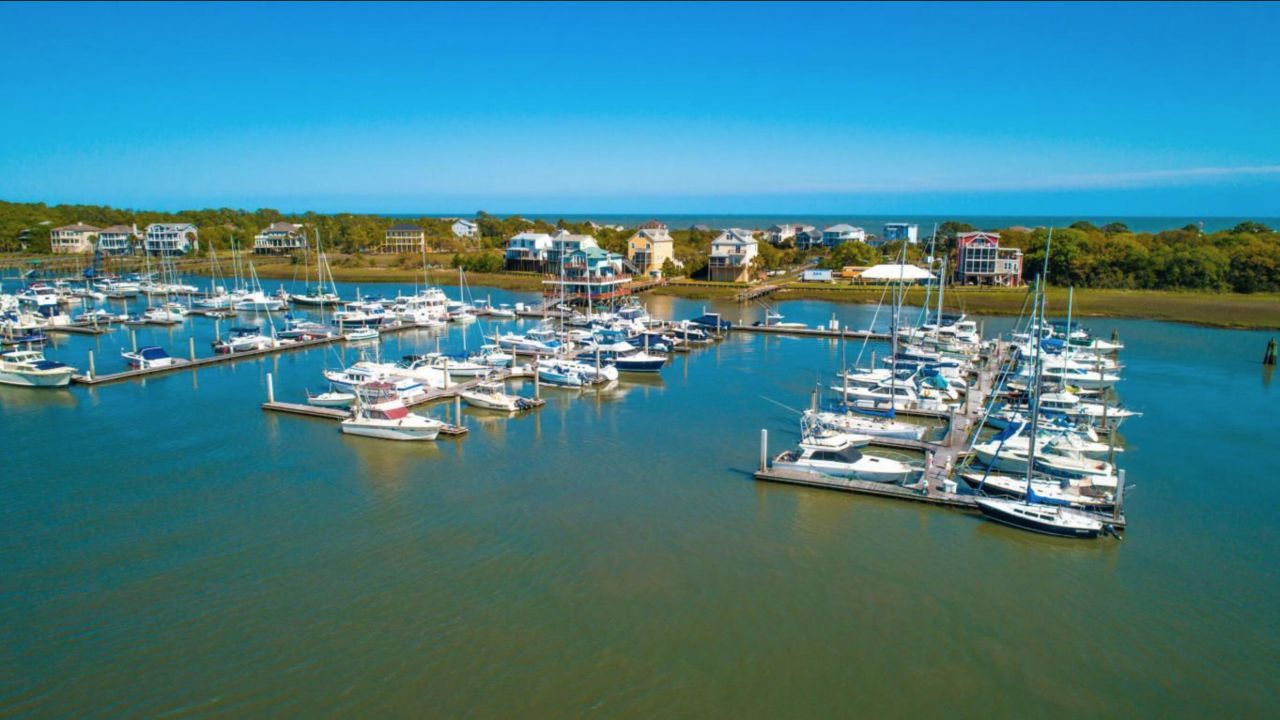 67 W 10th Street Photo 4