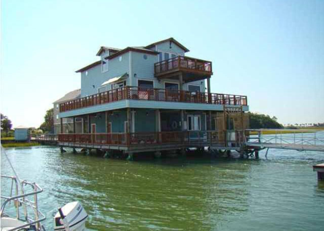 67 W 10th Street Photo 5