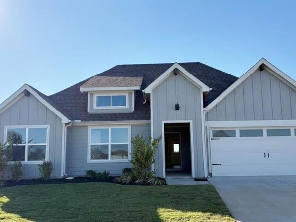 4225 CORNERSTONE Circle, Granbury, TX 76048