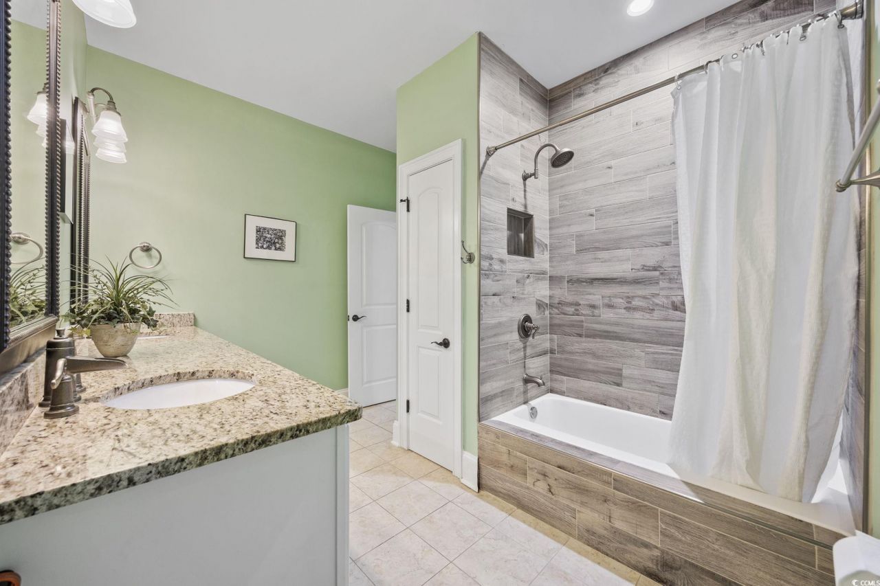 2273 Starduster Ln. Photo 24