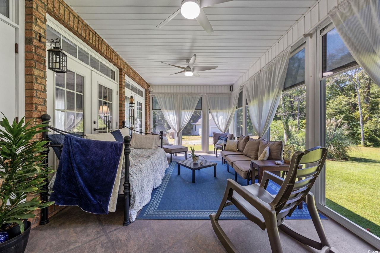 2273 Starduster Ln. Photo 30